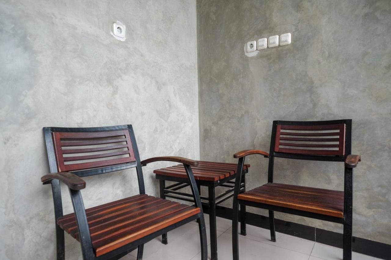 Urbanview Hotel Syariah Artamara Tegal By Reddoorz Εξωτερικό φωτογραφία