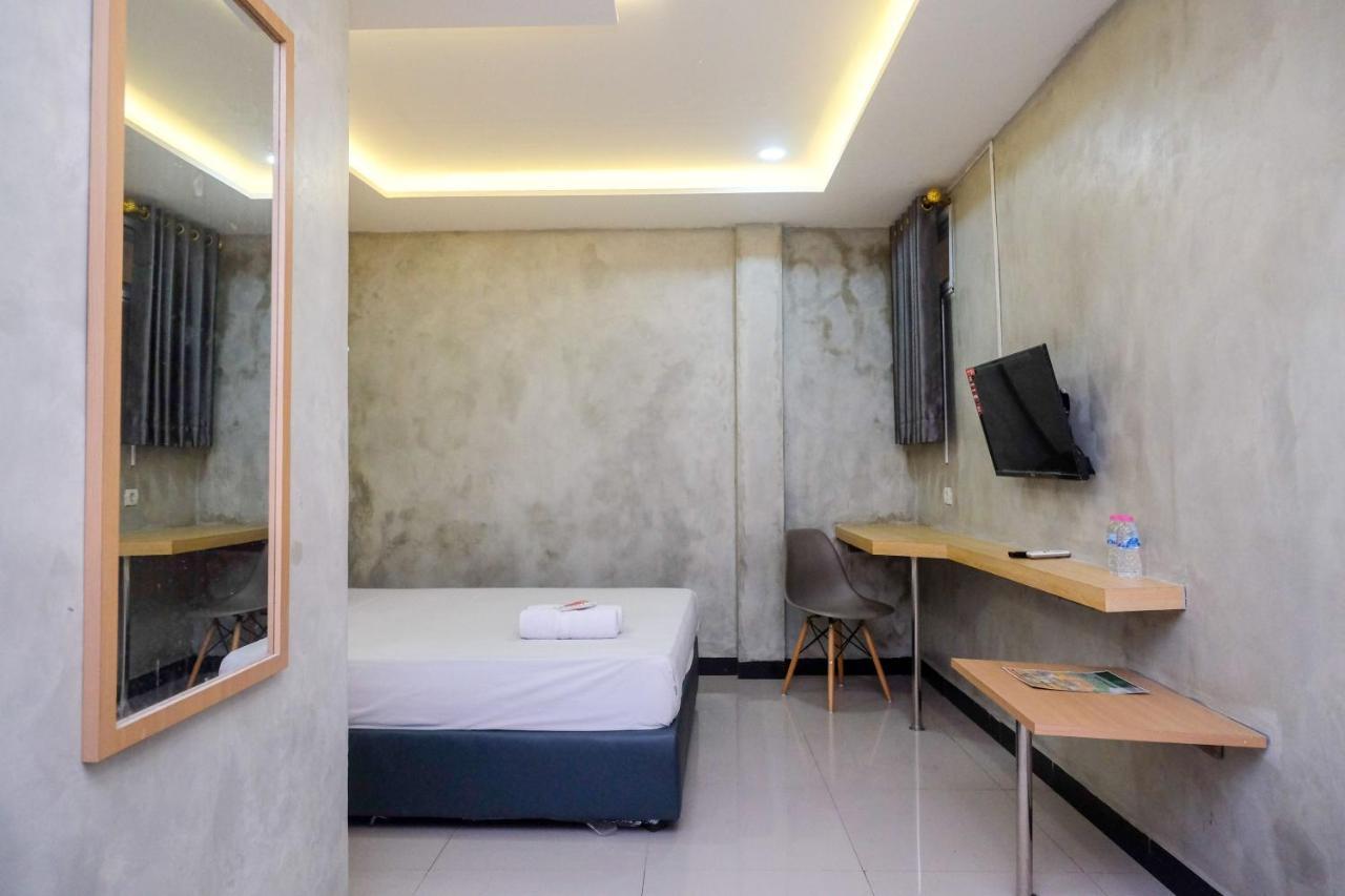 Urbanview Hotel Syariah Artamara Tegal By Reddoorz Εξωτερικό φωτογραφία
